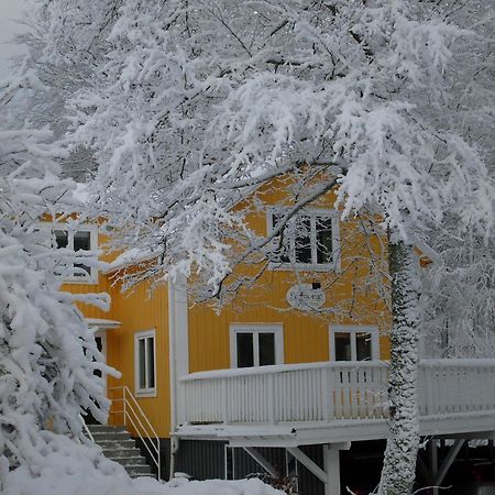 Hotel & Pensionat Bjoerkelund Stenbrohult  Kültér fotó