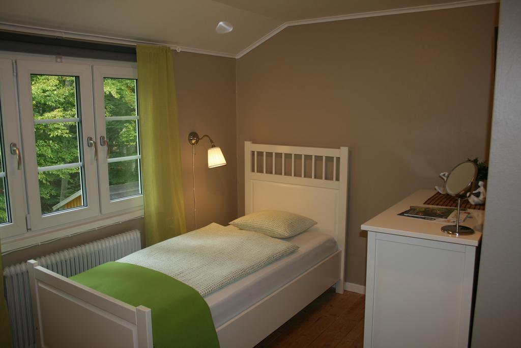 Hotel & Pensionat Bjoerkelund Stenbrohult  Szoba fotó